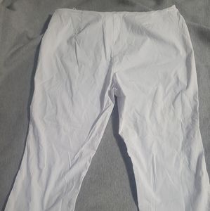 Jaclyn Smith Collection White Capris